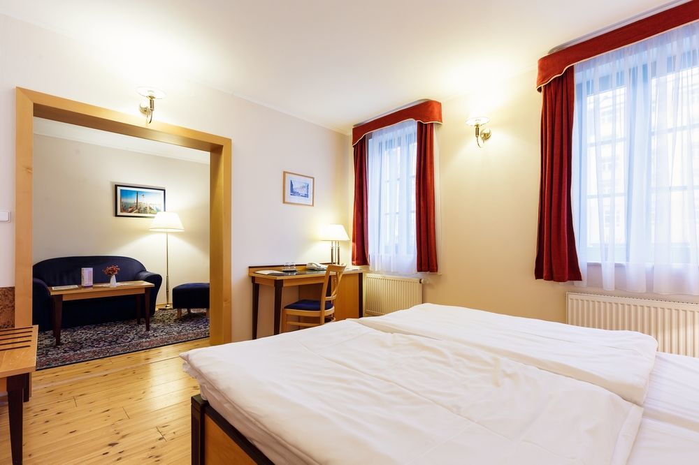 Hotel Maltezsky Kriz Karlovy Vary Luaran gambar