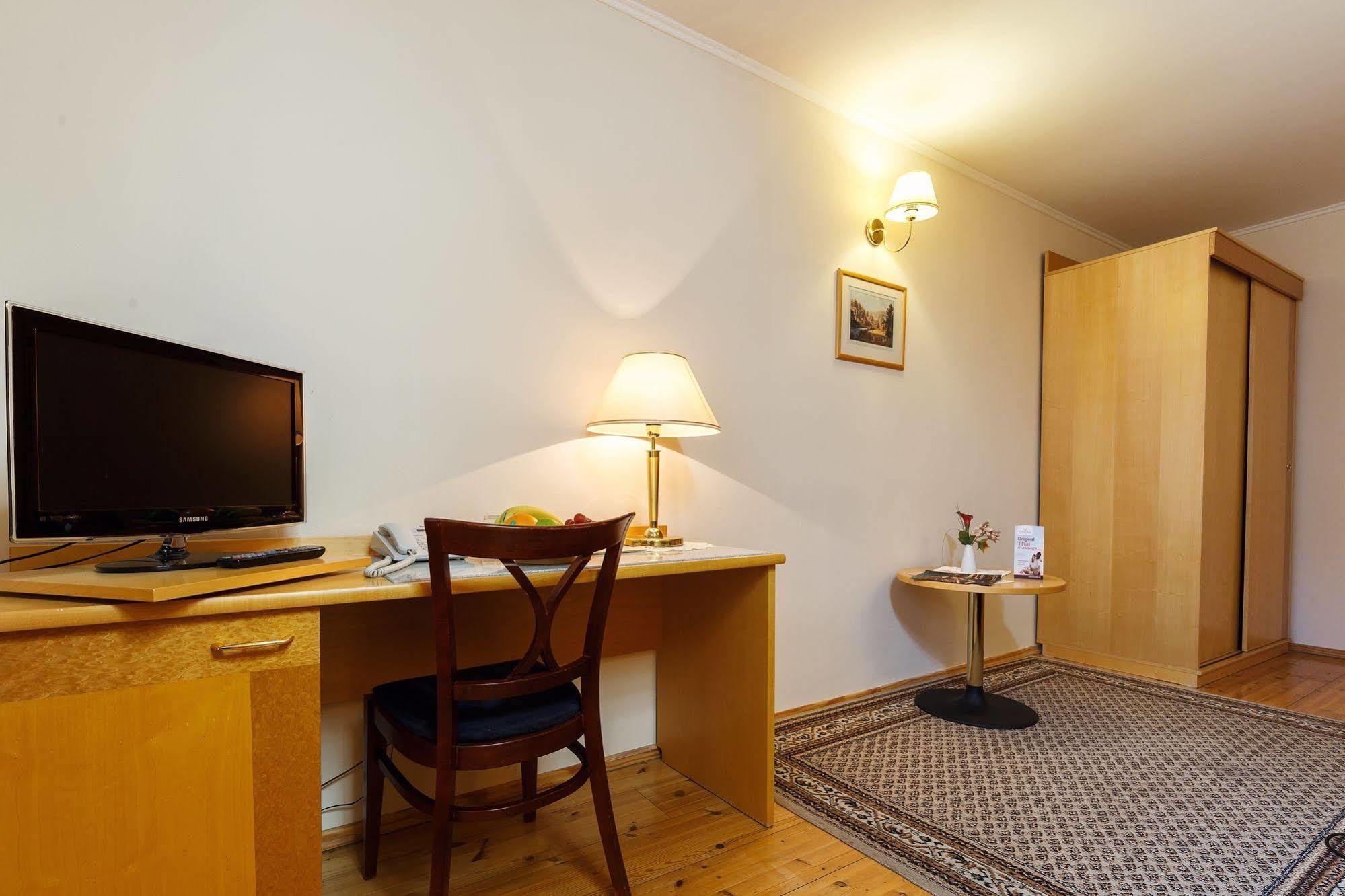 Hotel Maltezsky Kriz Karlovy Vary Luaran gambar