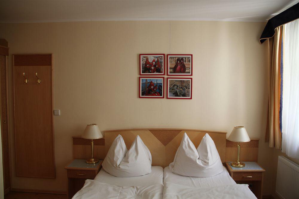 Hotel Maltezsky Kriz Karlovy Vary Luaran gambar